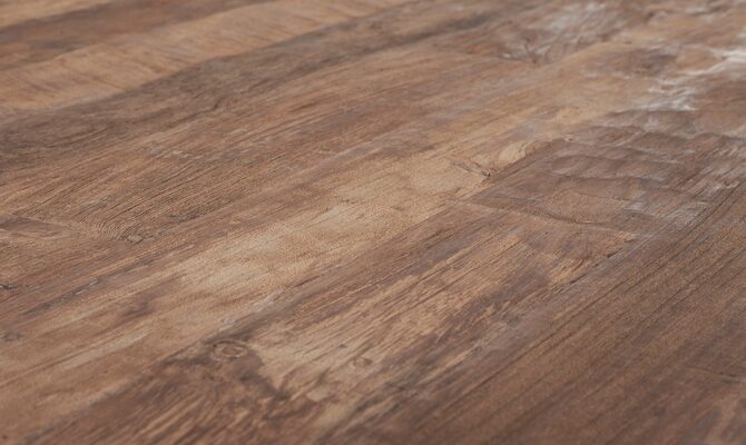 ti-beam-en-a-team-dining-table-Korverliving