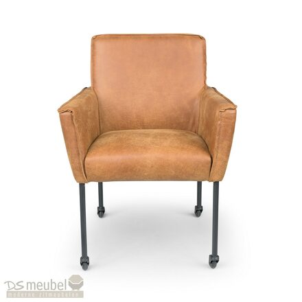 Sarah-10-arm-Korverliving