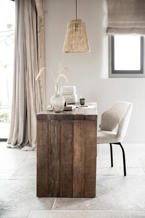 Web_Test-TC-320725-Timber-writing-desk-No-2-ML-Bloom-chair-ML-Cala-Bassa-pendant-lamp_sf1_DTP