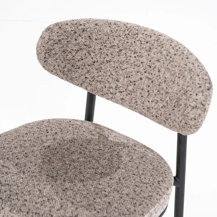 jari taupe 5