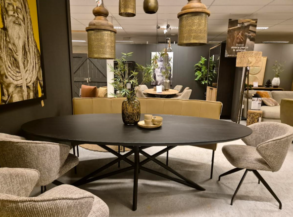 tafel ovaal zw 2