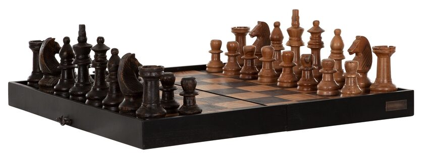 Large-ML-830960-Karpov-chess-board_2