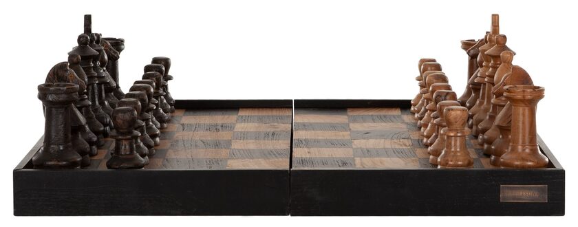 Large-ML-830960-Karpov-chess-board_1