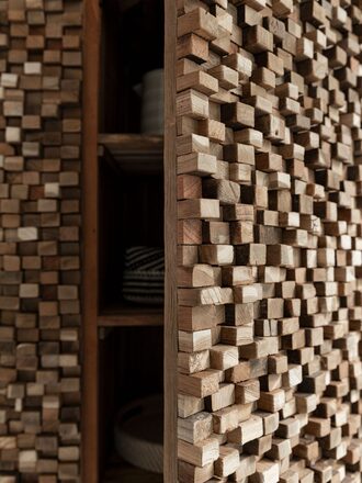 Large-ML-351402-Sticks-cupboard_detail2_DTP