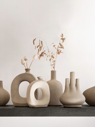 Large-ML-885003-ML-885013-ML-885014-ML-885016-ML-885021-ML-885023-Sfeer-vases-sand_sf3b_DTP