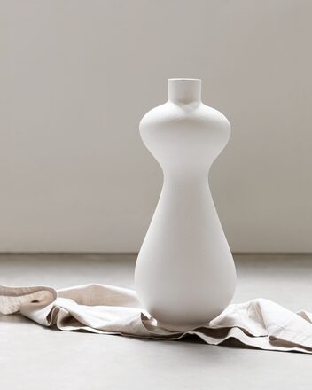 Large-ML-462094-Lady-vase_sf1_DTP