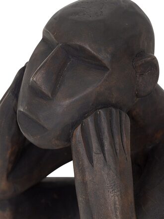 Large-ML-890945-Do-Nothing-statue_3
