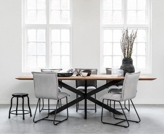 Large-TI-520637-Curves-dining-table-ML-748612-Cloud_sf1_DTP-jpg