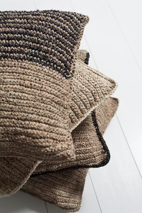 Large-ML-920138-ML-920102-ML-920114-ML920126-cushion-square_sf1_DTP