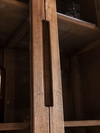 BL-741042-Bliss-showcase-2x4-doors_detail2