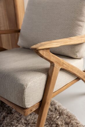 ML-260814-Charles-lounge-chair_detail1