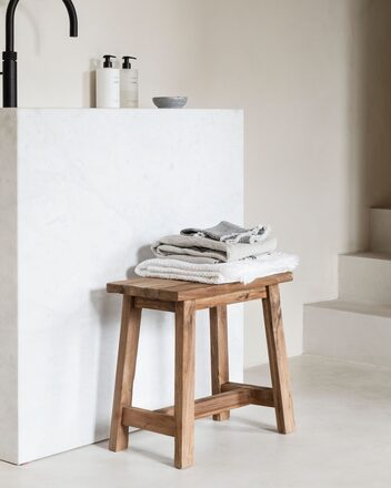 ML-450420-Easy-stool_sf1_DTP
