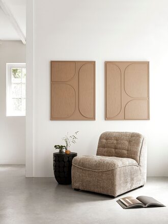 ML-749902-Liberty-lounge-chair-sand-ML-426503-Lorcan-brown-wall-panel_sf2_DTP