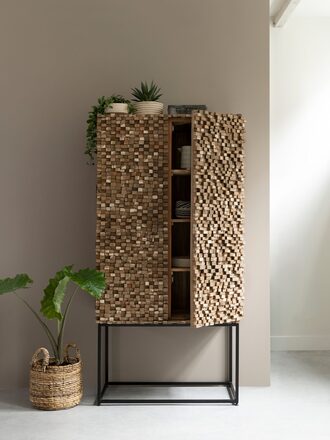 ML-351402-Sticks-cupboard_sf2_DTP