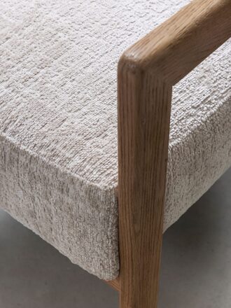 ML-749943-Kelly-lounge-chair-natural-luxor-Sand_detail1_DTP