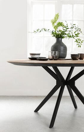 MP-204764-Metropole-dining-table-round_sf1_DTP