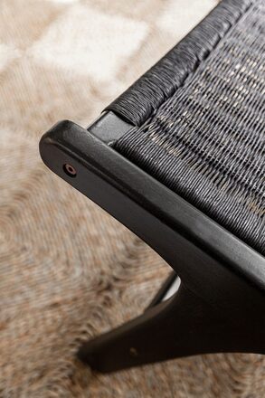 ML-450432-Lazy-loom-lounge-chair-Black_detail2_DTP