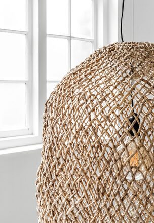 ML-890819-Es-Pujols-hanging-lamp_detail1_DTP