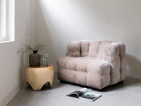 ML-749922-Mars-lounge-chair-sand-ML-430737-Paso-coffee-table_sf1b_DTP
