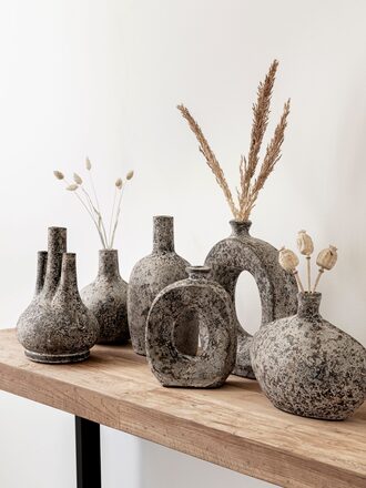 ML-885002-ML-885011-ML-885012-ML-885015-ML-885020-ML-885022-Sfeer-vases-stone_sf1_DTP