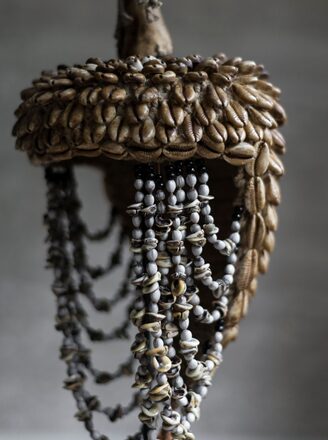 ML-980082-Balinese-Head-Dress-with-shell-and-feather_sf2_DTP