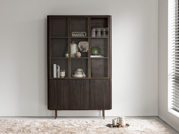 MR-365012-Maroon-showcase-2x3-doors_sf1b_DTP