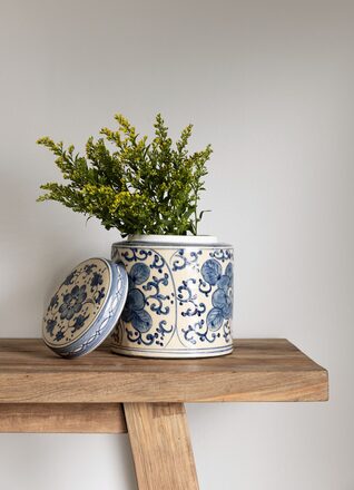ML-885102-Delft-Blue-storage-jar-medium_sf1_DTP